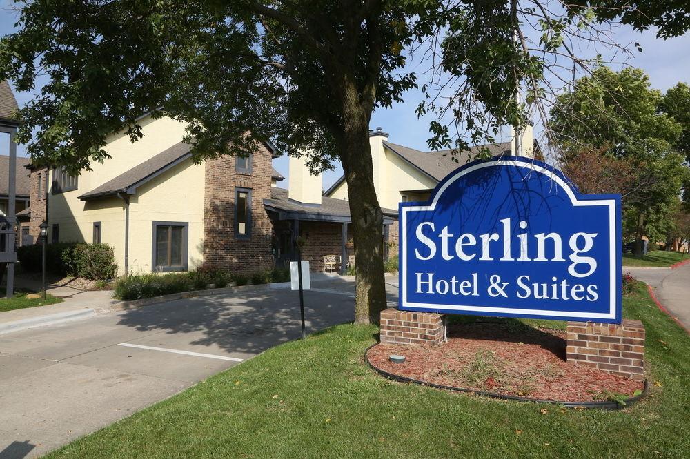 Sterling Hotel And Suites Clive ภายนอก รูปภาพ